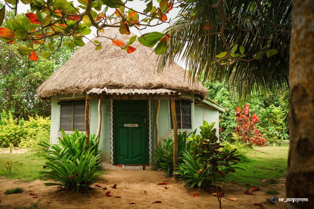 The Akwidaa Inn 外观 照片
