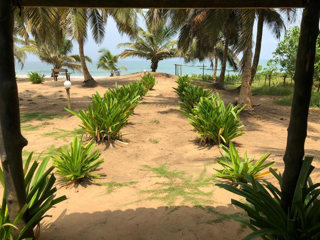 The Akwidaa Inn 外观 照片