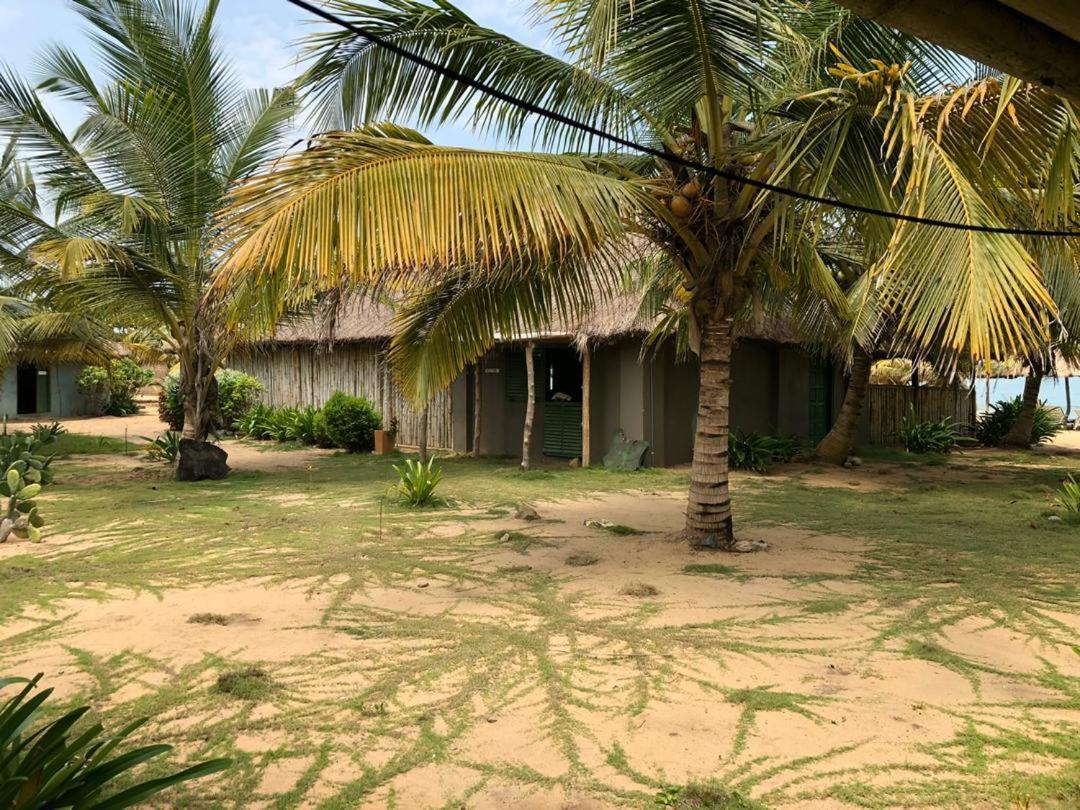 The Akwidaa Inn 外观 照片