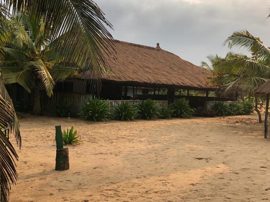 The Akwidaa Inn 外观 照片
