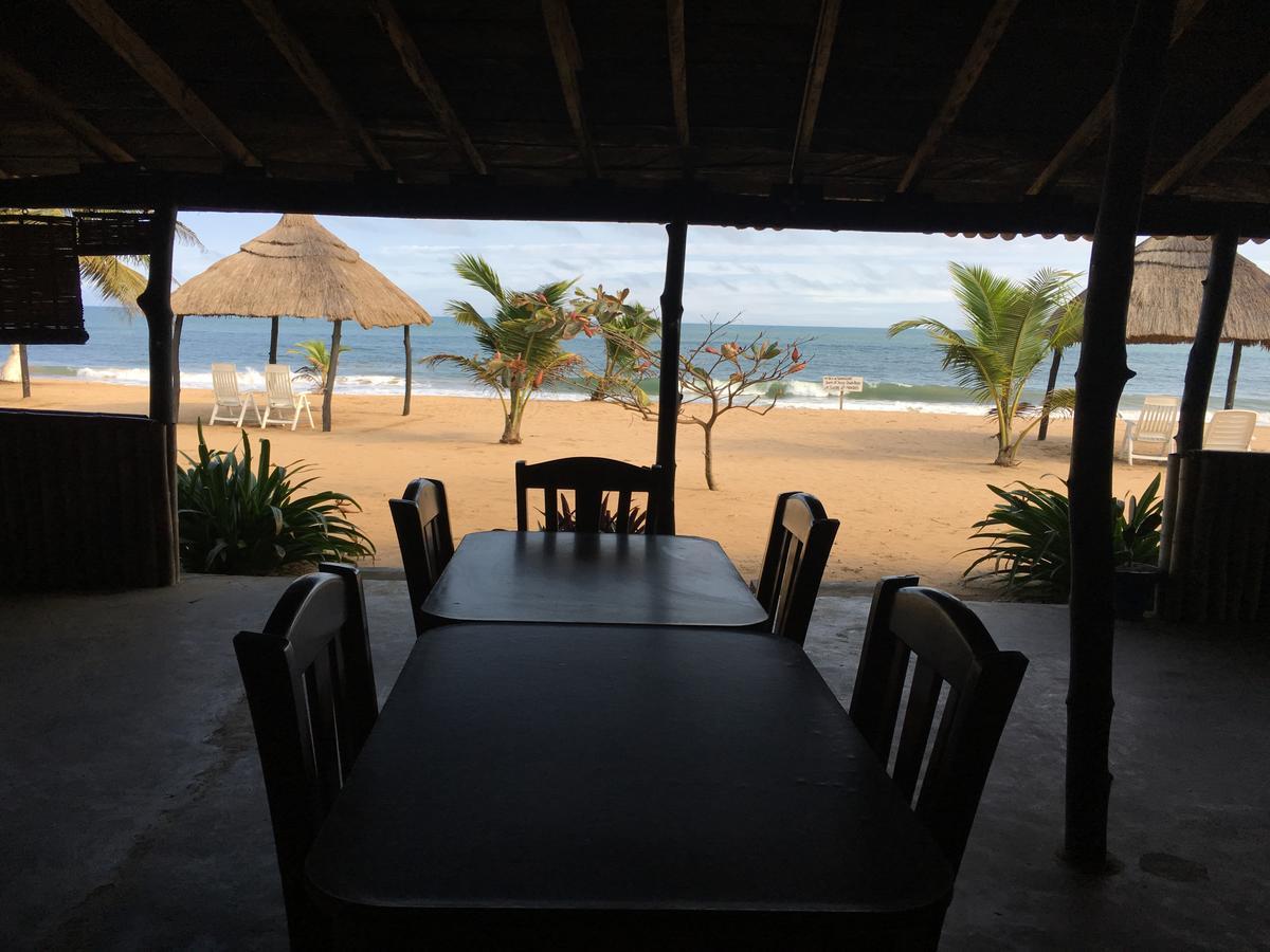 The Akwidaa Inn 外观 照片